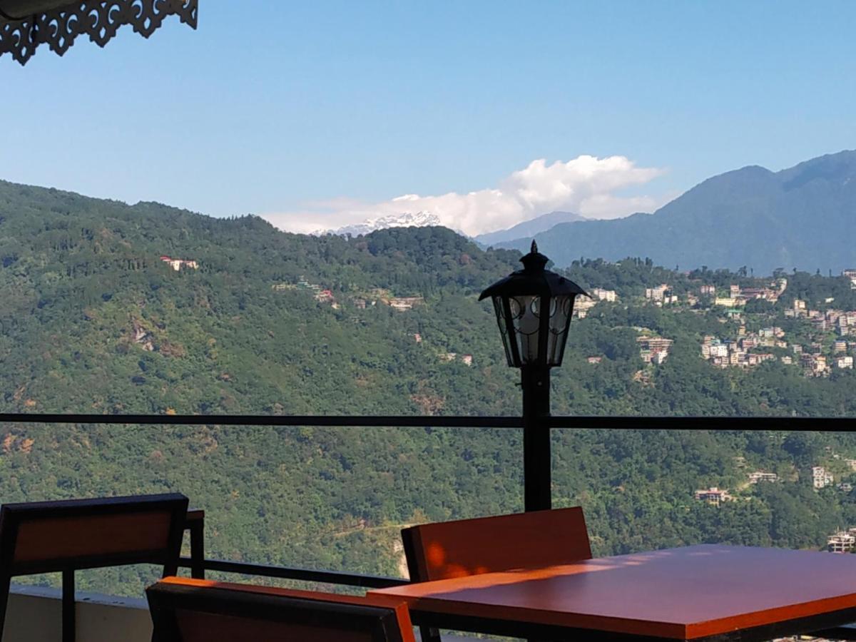 Muscatel Bellevue - Nxt To North Sikkim Taxi Stand Hotel Gangtok Exterior photo